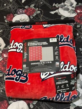 NEW LOGO BRANDS FRESNO STATE BULLDOGS REVERSIBLE COCO FLANNEL OVERSIZED THROW
